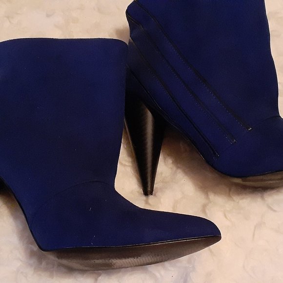 "Tisha" Ankle Boot - Picture 4 of 6